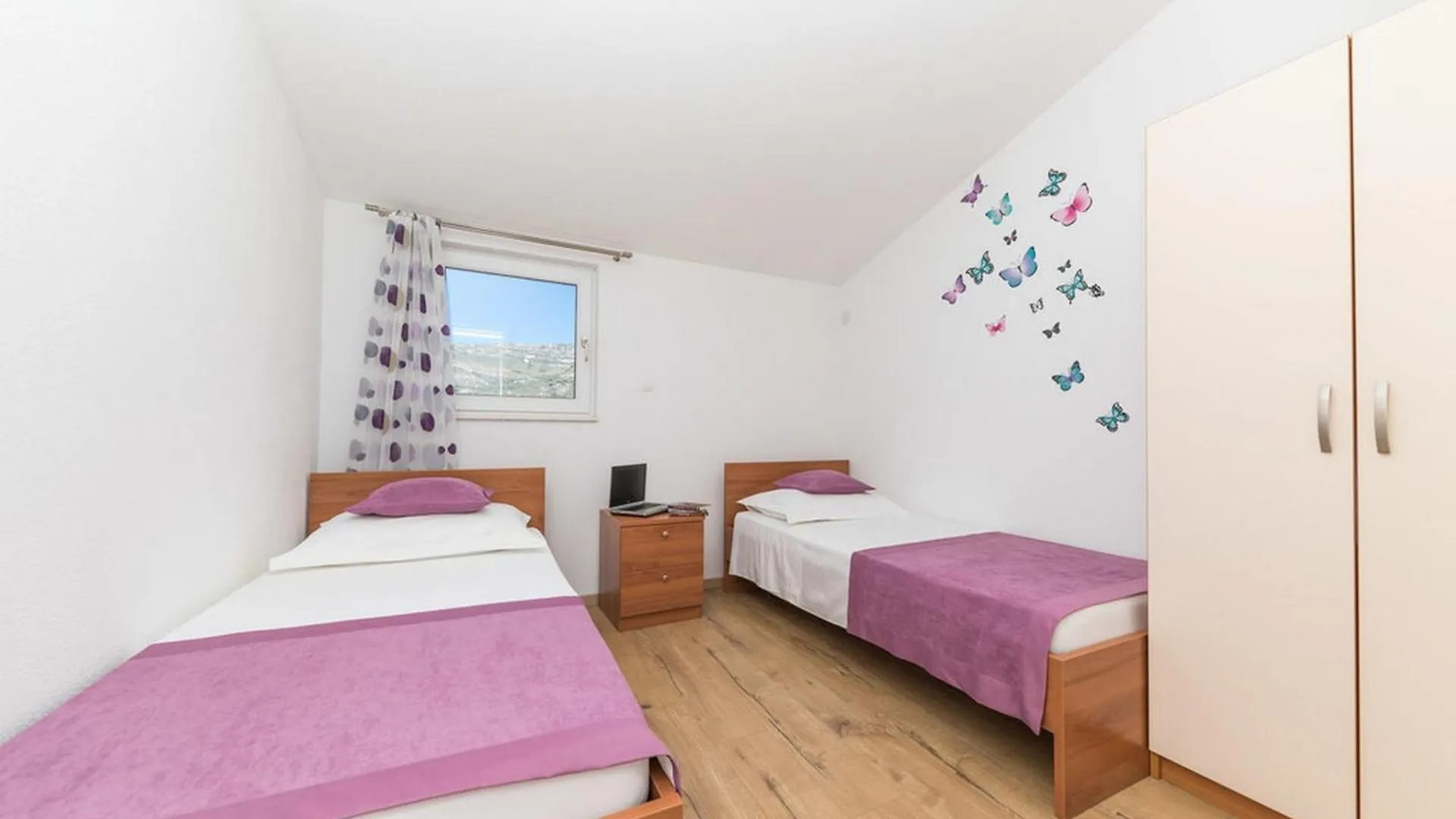 Stylish Apartments With Shared Pool, Sea Views, And Sun Terrace Kastela