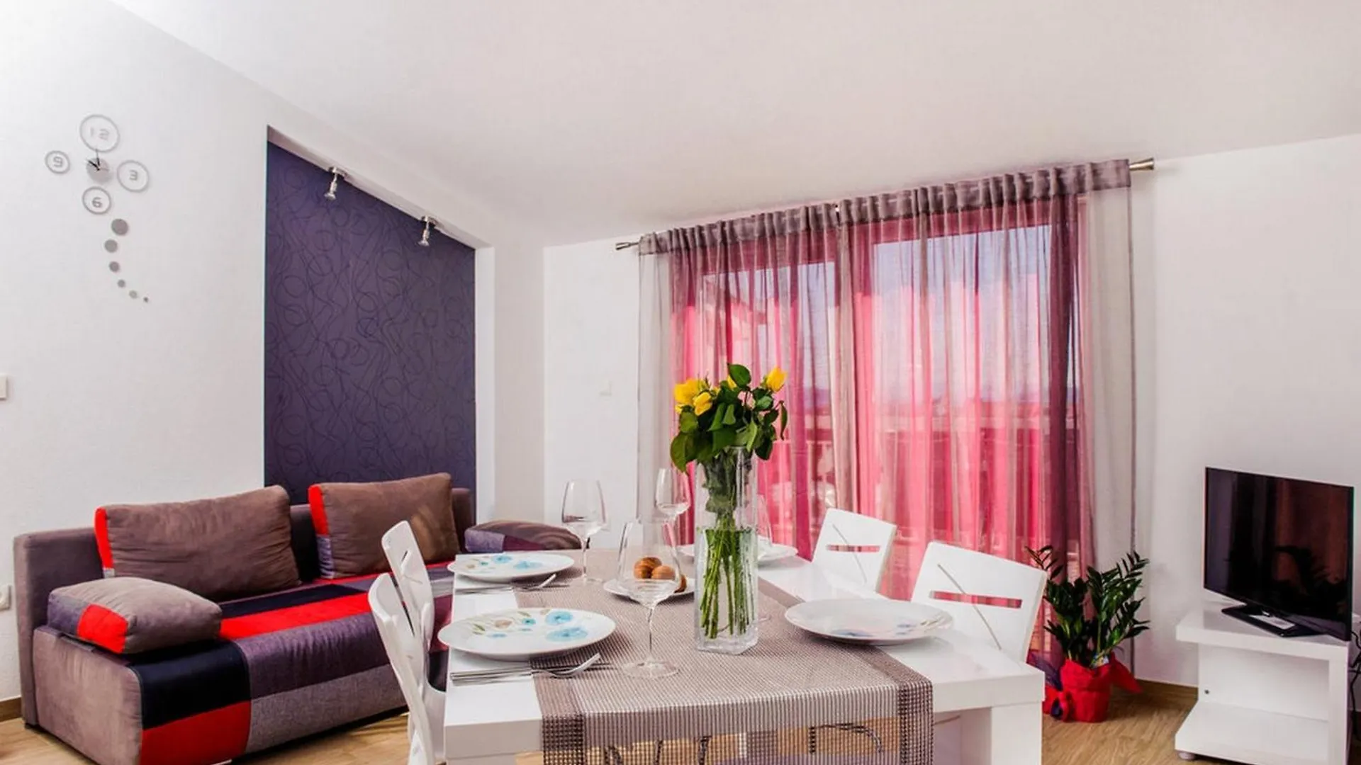 Stylish Apartments With Shared Pool, Sea Views, And Sun Terrace Kastela